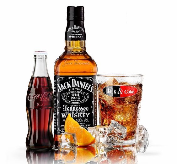 Rượu Whisky và Coca cola