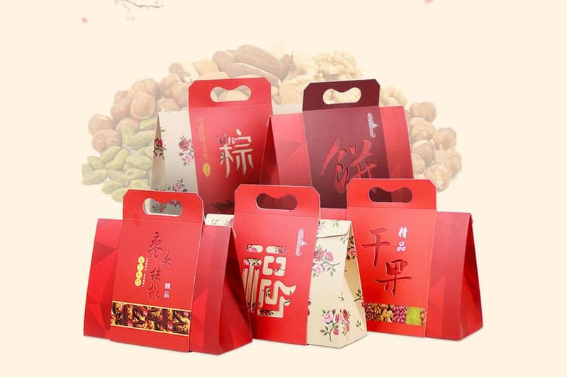 Cách gói quà Tết không cần giỏ với túi quà