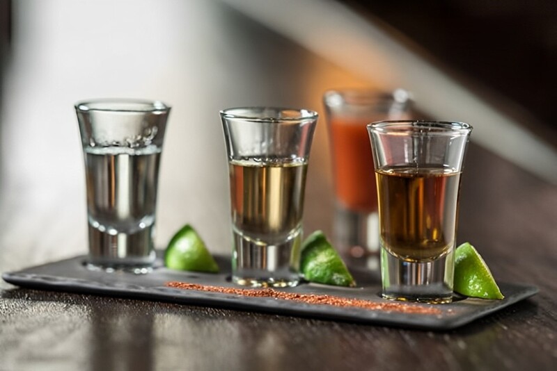 Ly rượu Shot là gì? Ly Shot có đặc điểm gì nổi bật? 2 ly rượu shot là gì