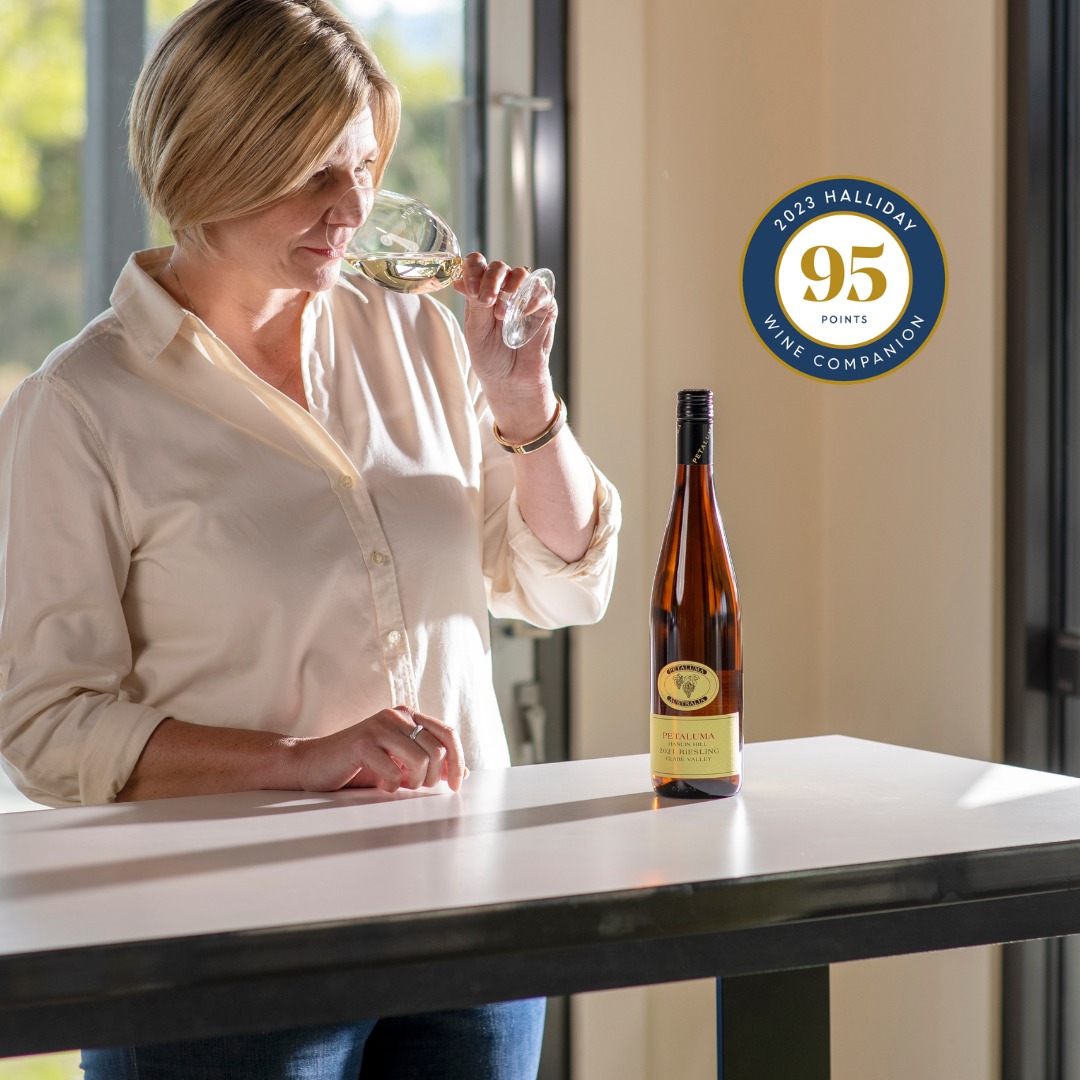 Rượu Vang Petaluma Yellow Label Riesling